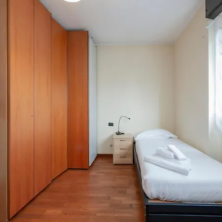 Apartmán I Host - Russoli 7 Milán