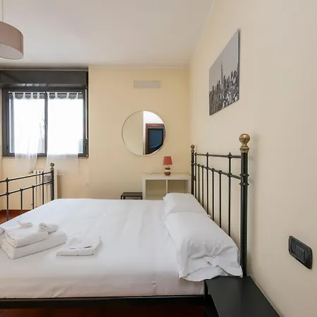 Apartment I Host - Russoli 7 Milan
