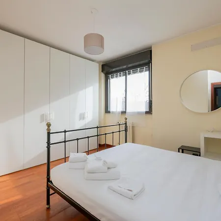 Apartment I Host - Russoli 7 Milan